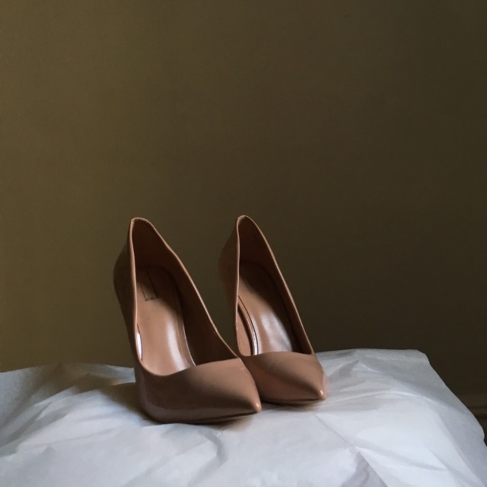 Blush heel